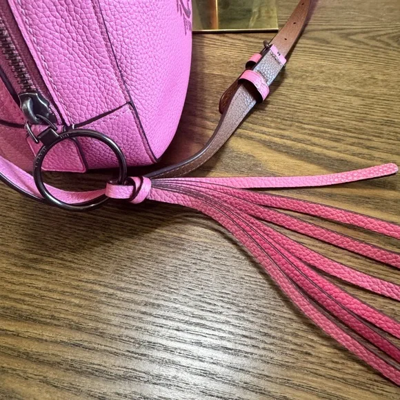 EUC Coach x Keith Haring Heart ❤️ Camera Bag - Picture 6 of 6